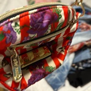 Betsy Johnson Crossbody EUC